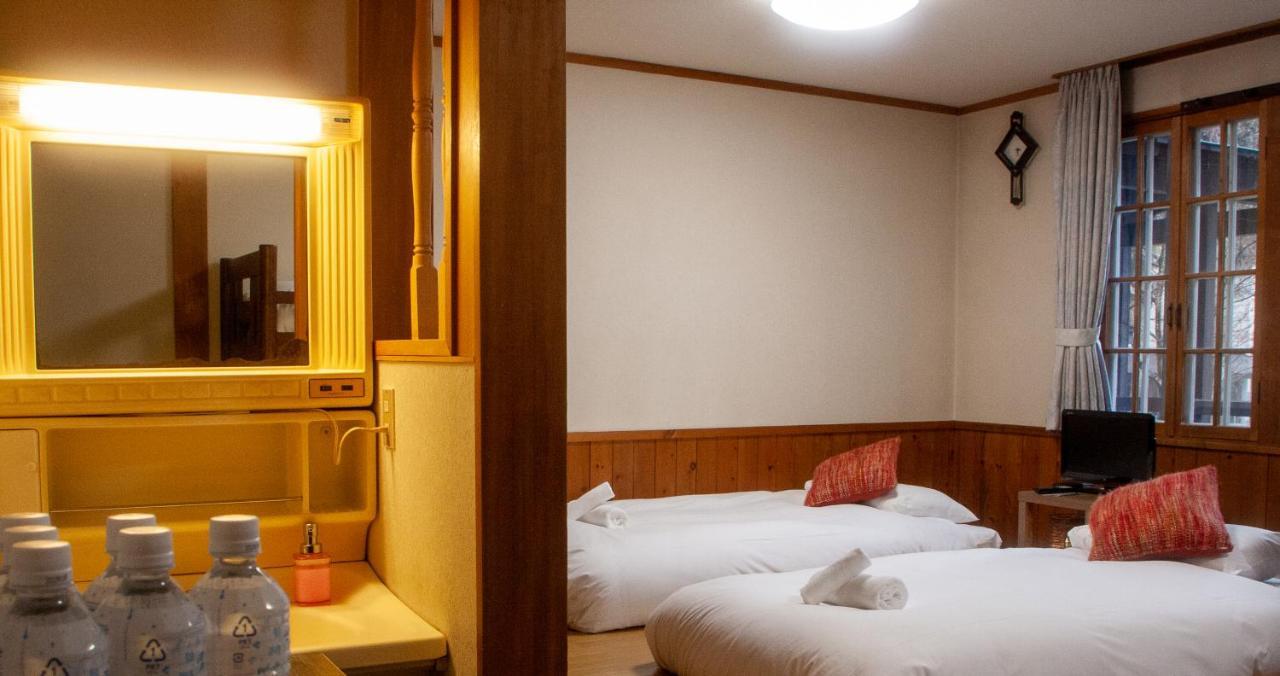 Kizuna Lodge & Bbq Centre Hakuba Zewnętrze zdjęcie